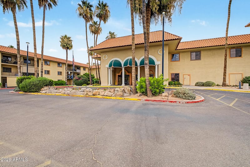 10330 Thunderbird Blvd #A209, Sun City, AZ 85351