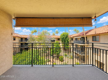 10330 Thunderbird Blvd #A304, Sun City, AZ 85351