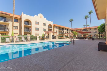 10330 Thunderbird Blvd #B110, Sun City, AZ 85351