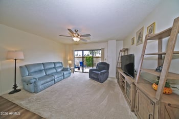 10330 Thunderbird Blvd #B110, Sun City, AZ 85351