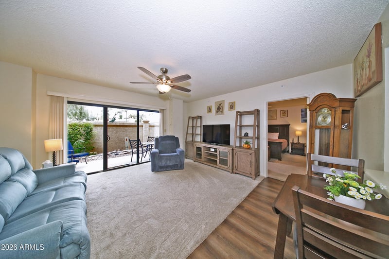 10330 Thunderbird Blvd #B110, Sun City, AZ 85351