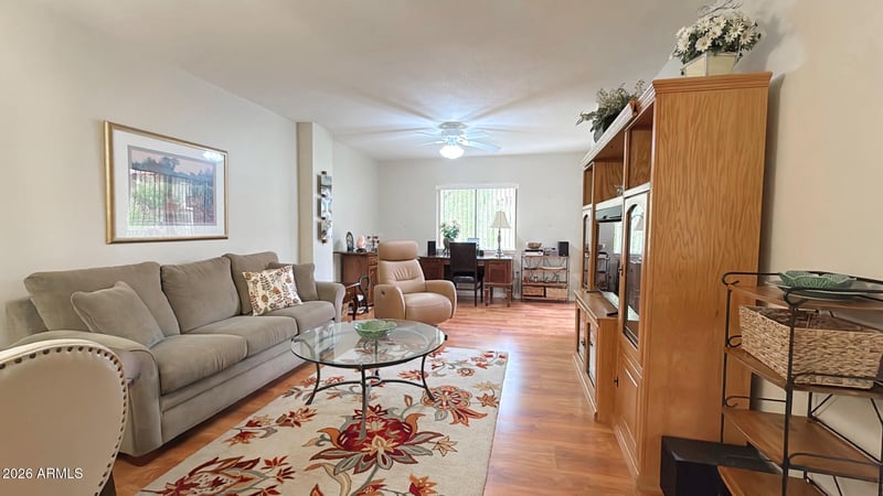 10330 Thunderbird Blvd #B203, Sun City, AZ 85351