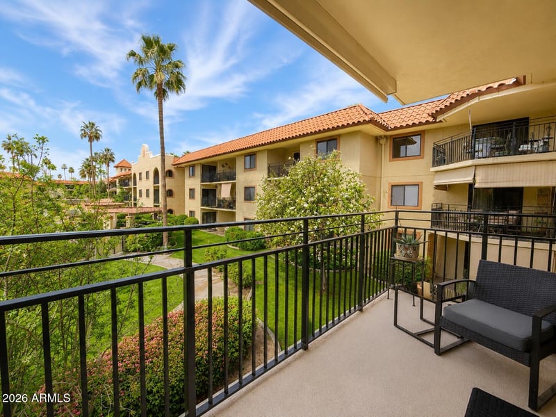 10330 W Thunderbird Blvd #C202, Sun City, AZ 85351