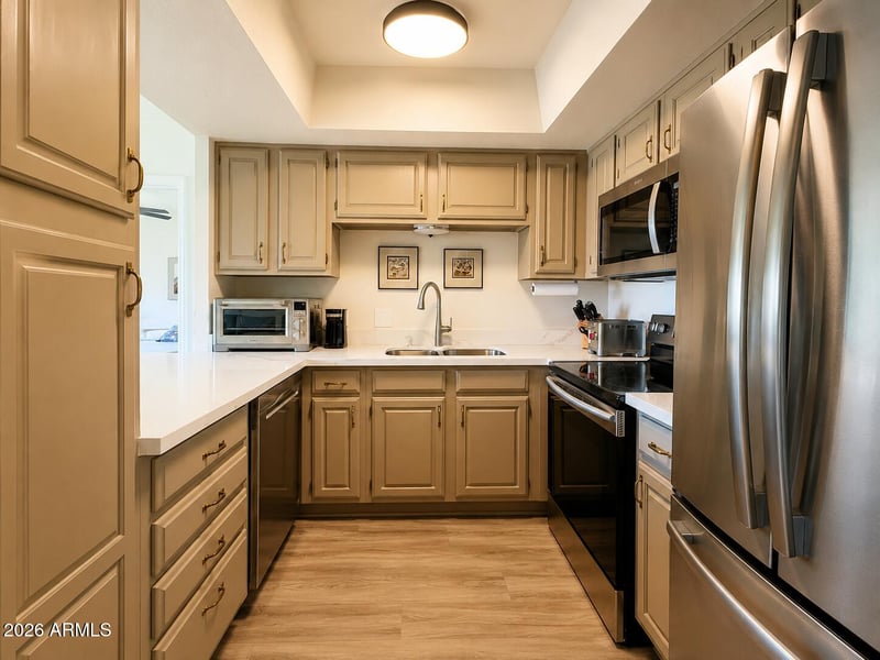 10330 Thunderbird Blvd #C202, Sun City, AZ 85351