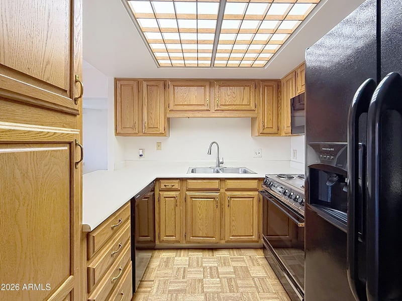10330 Thunderbird Blvd #C304, Sun City, AZ 85351