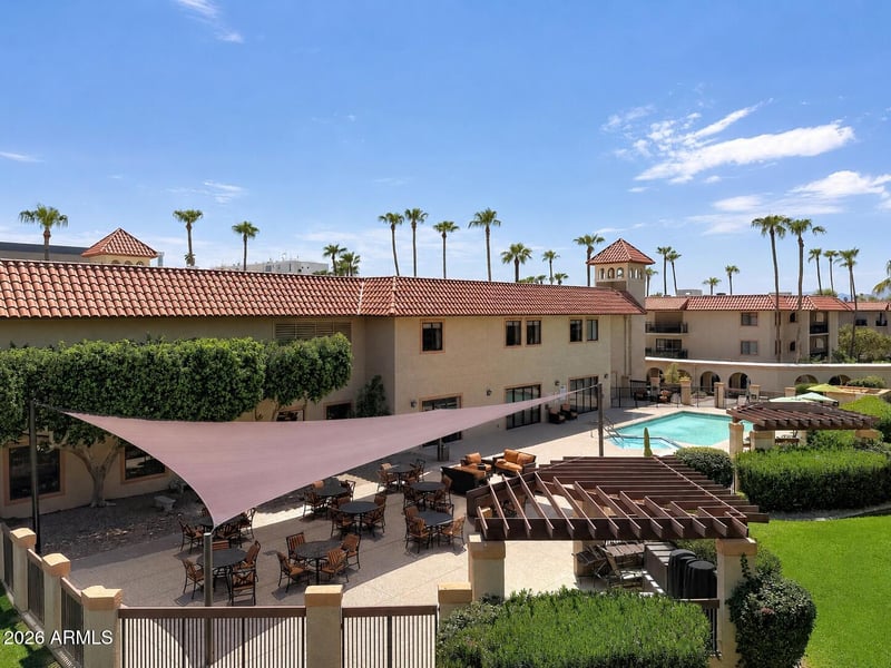 10330 Thunderbird Blvd #C304, Sun City, AZ 85351