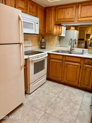 10330 Thunderbird Blvd #C326, Sun City, AZ 85351
