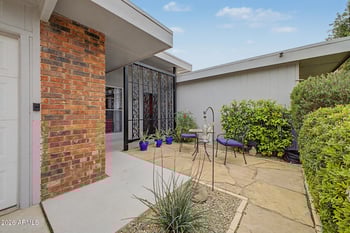 10333 Highwood Ln, Sun City, AZ 85373