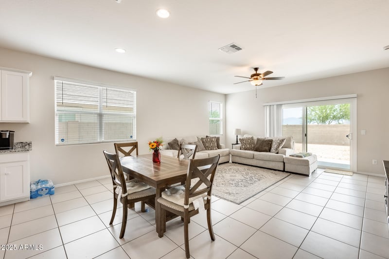 10333 Sonrisas St, Tolleson, AZ 85353