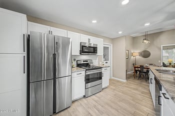 10333 Highwood Ln, Sun City, AZ 85373