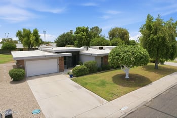 10333 Highwood Ln, Sun City, AZ 85373