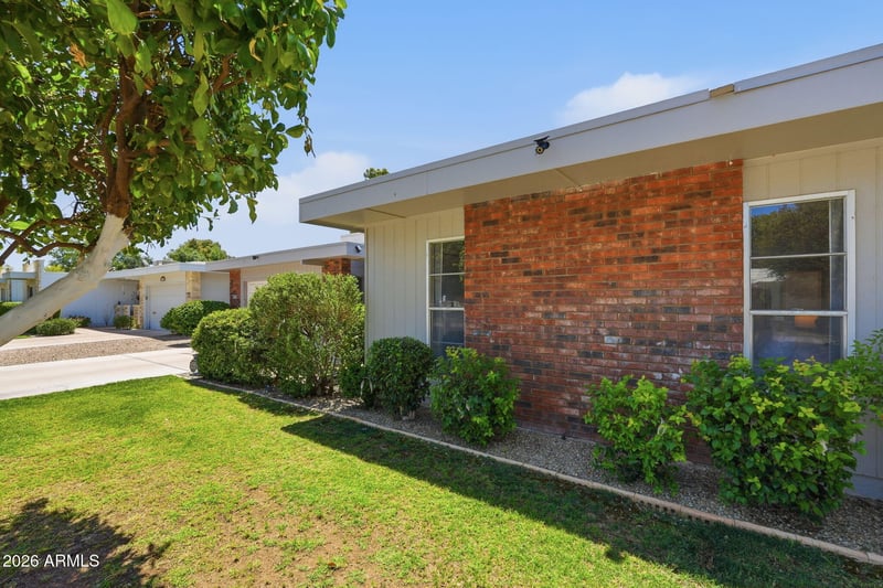 10333 Highwood Ln, Sun City, AZ 85373