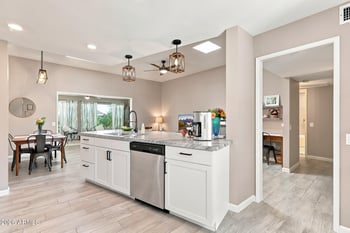10333 W Highwood Ln, Sun City, AZ 85373