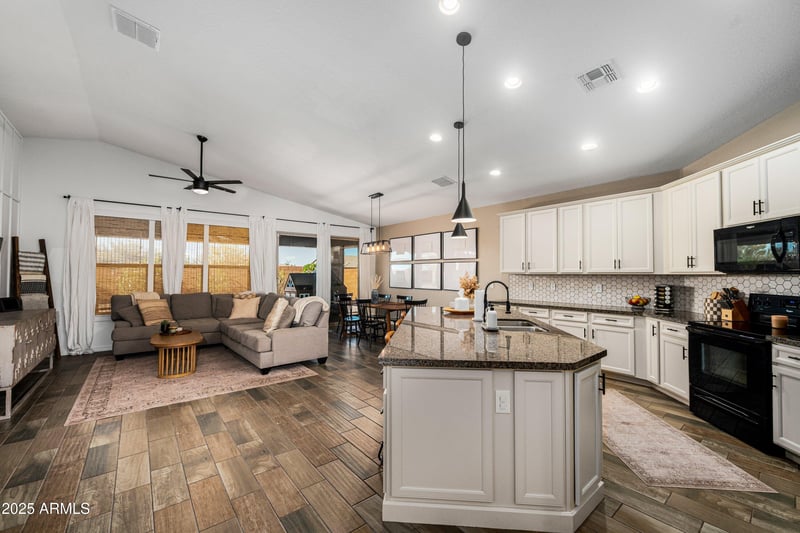 10334 Corbin Ave, Mesa, AZ 85212
