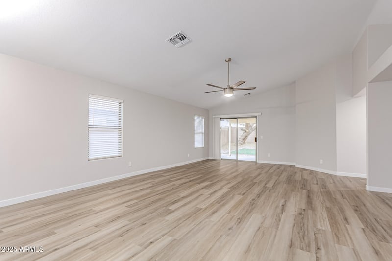 10336 Crescent Ave, Mesa, AZ 85208