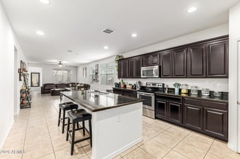 10336 Hughes Dr, Tolleson, AZ 85353