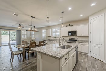 10338 Rosewood Ln, Peoria, AZ 85383