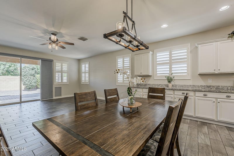 10338 Rosewood Ln, Peoria, AZ 85383
