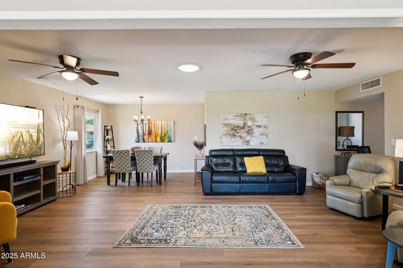 10339 Kingswood Cir, Sun City, AZ 85351
