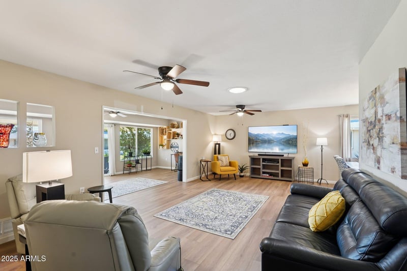 10339 Kingswood Cir, Sun City, AZ 85351