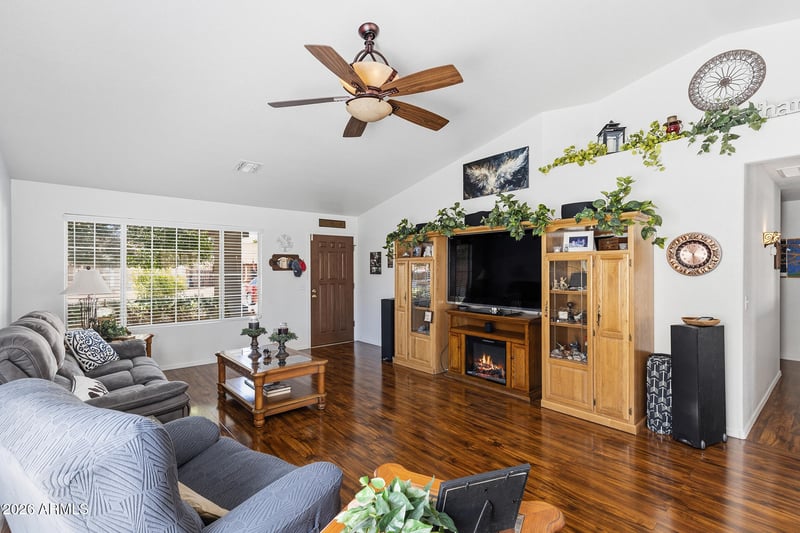 1034 13th Ave, Apache Junction, AZ 85120