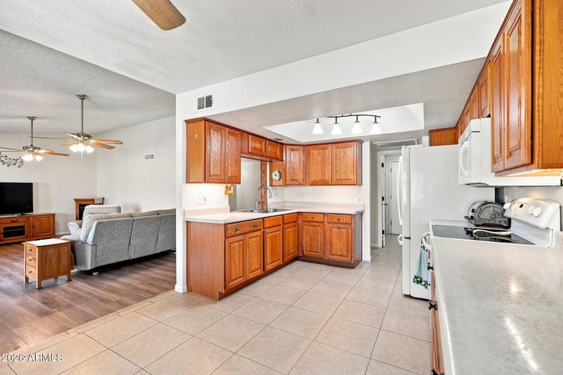 10340 W Hazelwood Ave, Phoenix, AZ 85037