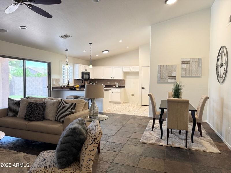 10341 E Dragoon Ave, Mesa, AZ 85208