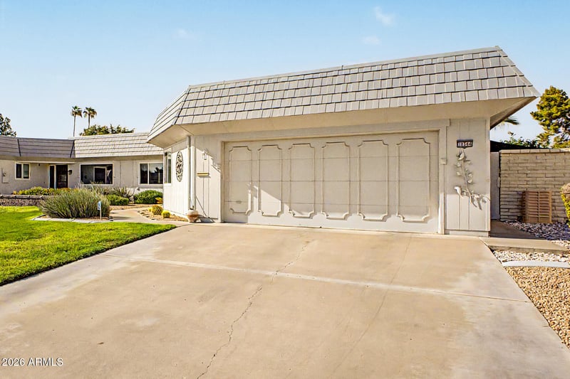 10344 W Hutton Dr, Sun City, AZ 85351