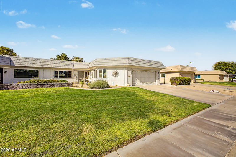 10344 W Hutton Dr, Sun City, AZ 85351