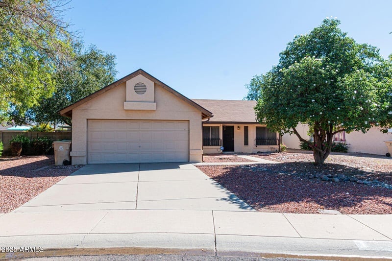 10345 62nd Ave, Glendale, AZ 85302