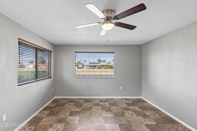 10345 Peoria Ave, Sun City, AZ 85351