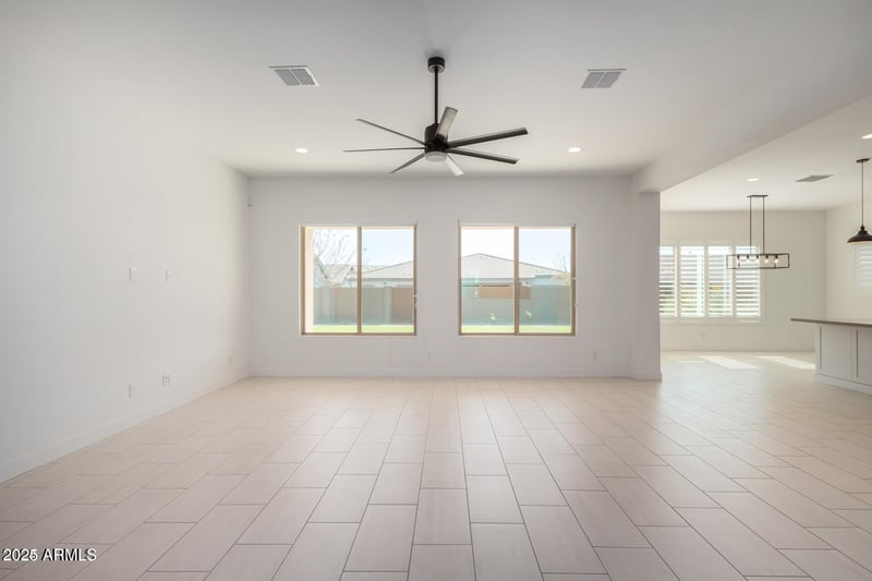 10345 Thatcher Ave, Mesa, AZ 85212
