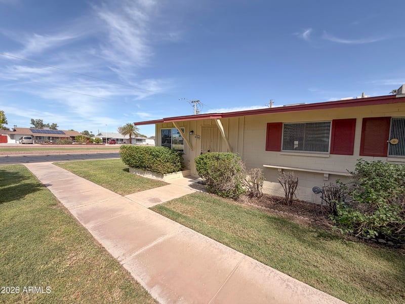 10345 W Peoria Ave, Sun City, AZ 85351