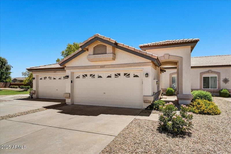 10347 Mohawk Ln, Peoria, AZ 85382