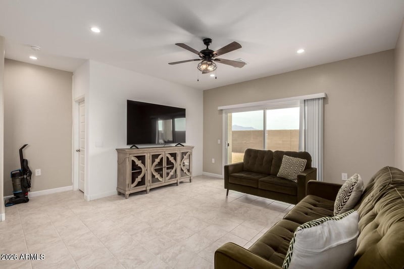 10347 S Saguaro Dr, Apache Junction, AZ 85120