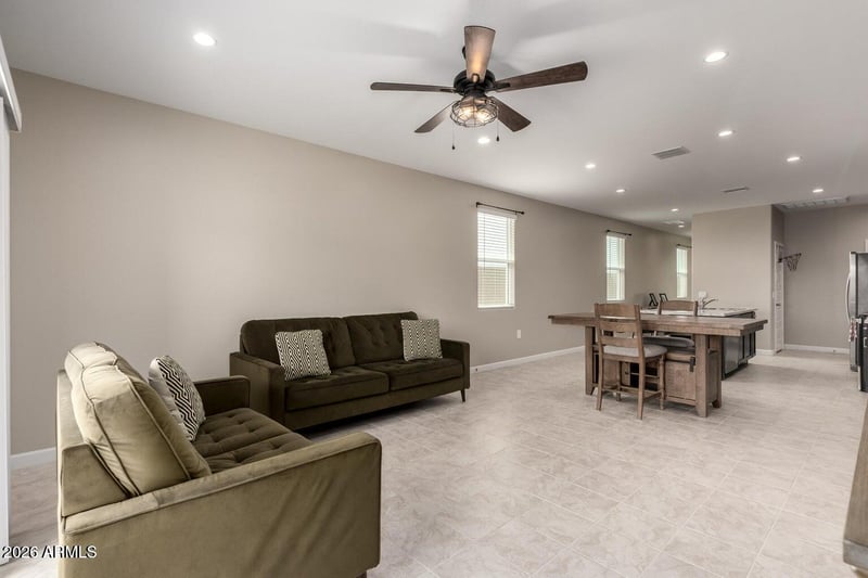 10347 S Saguaro Dr, Apache Junction, AZ 85120