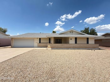 10350 W Caron Dr, Sun City, AZ 85351