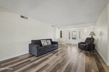 10350 W Caron Dr, Sun City, AZ 85351