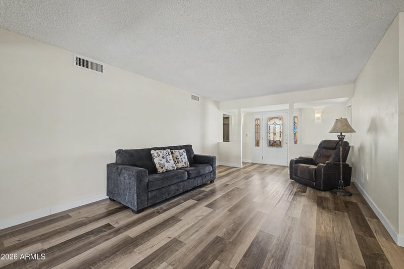 10350 W Caron Dr, Sun City, AZ 85351