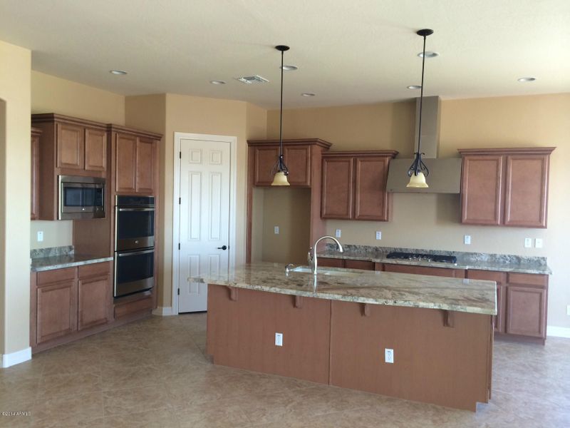 10353 E Radiant Ave, Mesa, AZ 85212