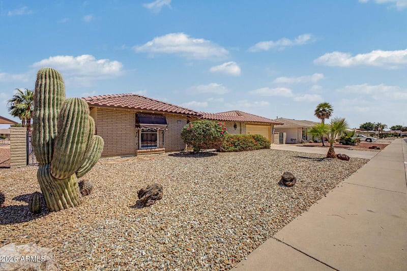 10357 Cameo Dr, Sun City, AZ 85351