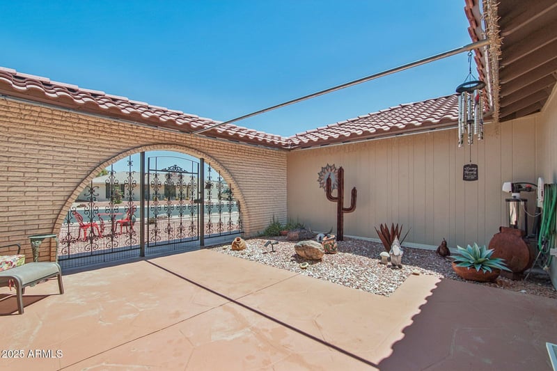 10358 Cameo Dr, Sun City, AZ 85351