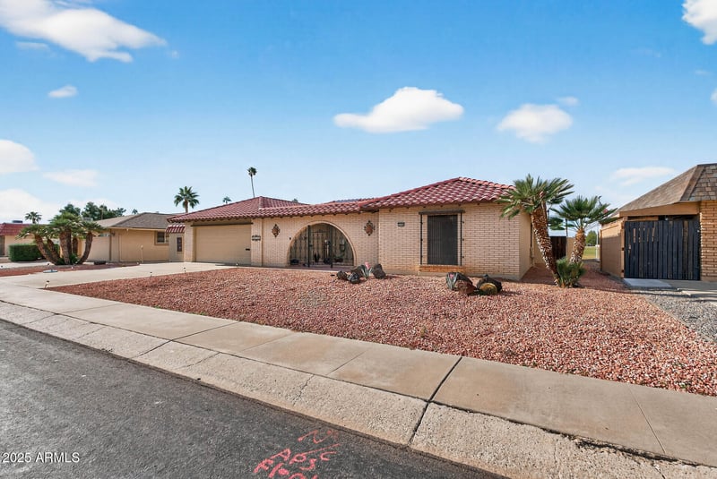 10358 Cameo Dr, Sun City, AZ 85351