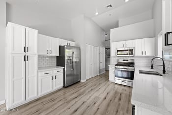 10359 E Davenport Dr, Scottsdale, AZ 85260
