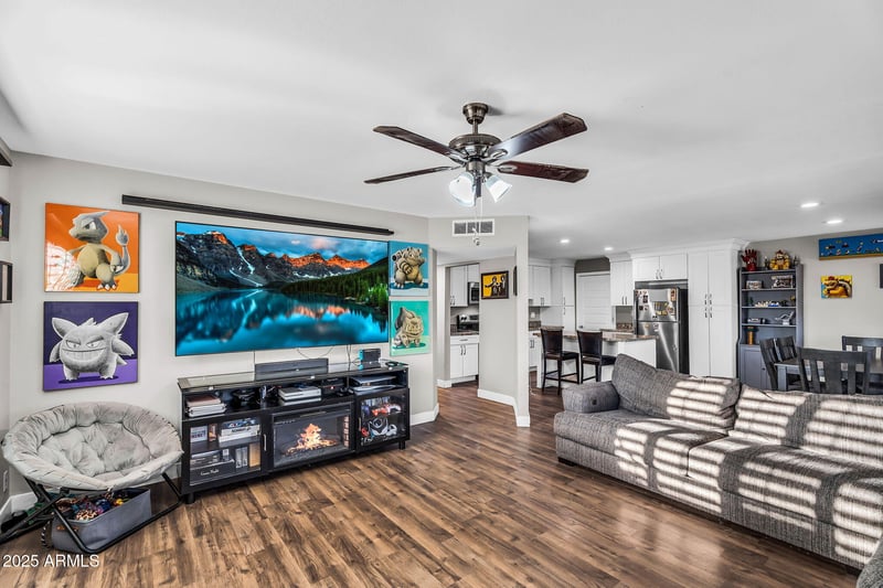 1036 Butler Dr, Phoenix, AZ 85020