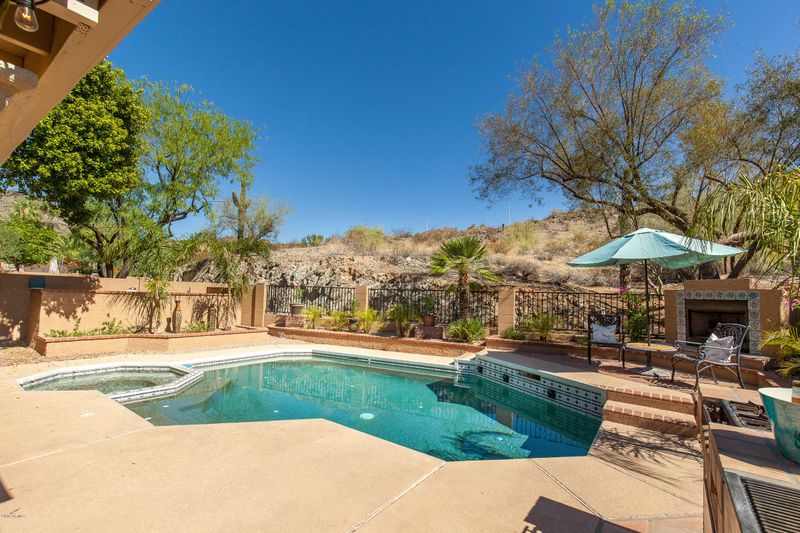 1036 E Desert Cove Ave, Phoenix, AZ 85020
