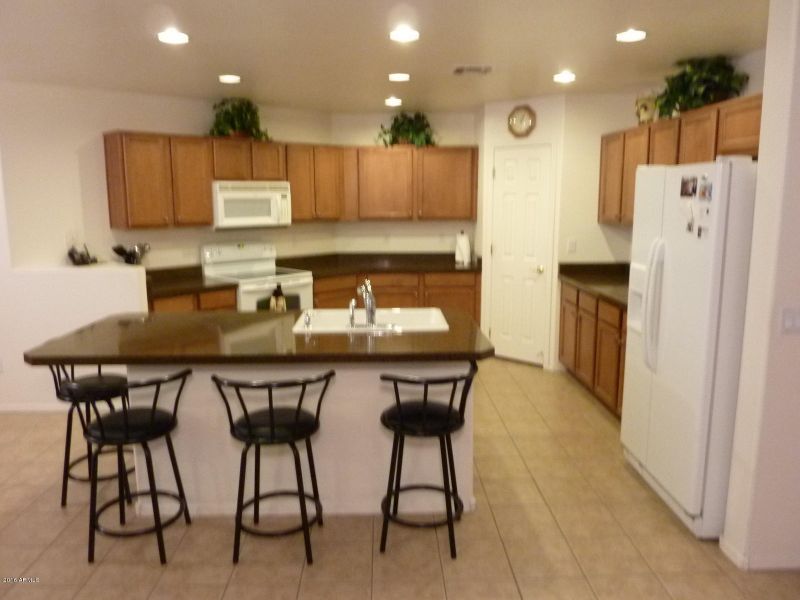 1036 E Leaf Rd, San Tan Valley, AZ 85140