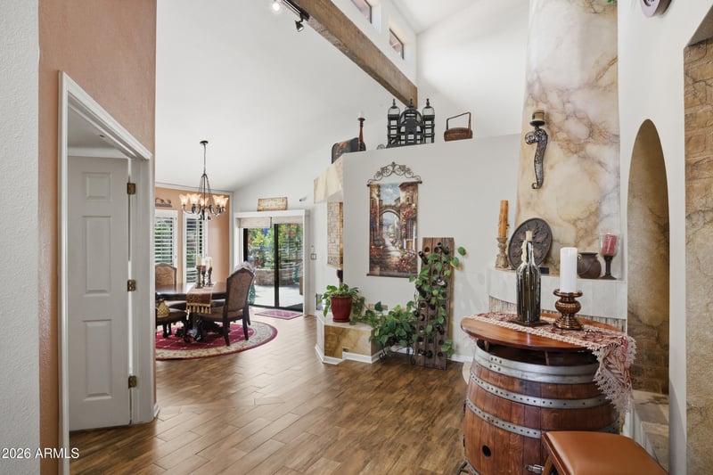1036 E Shangri La Rd, Phoenix, AZ 85020