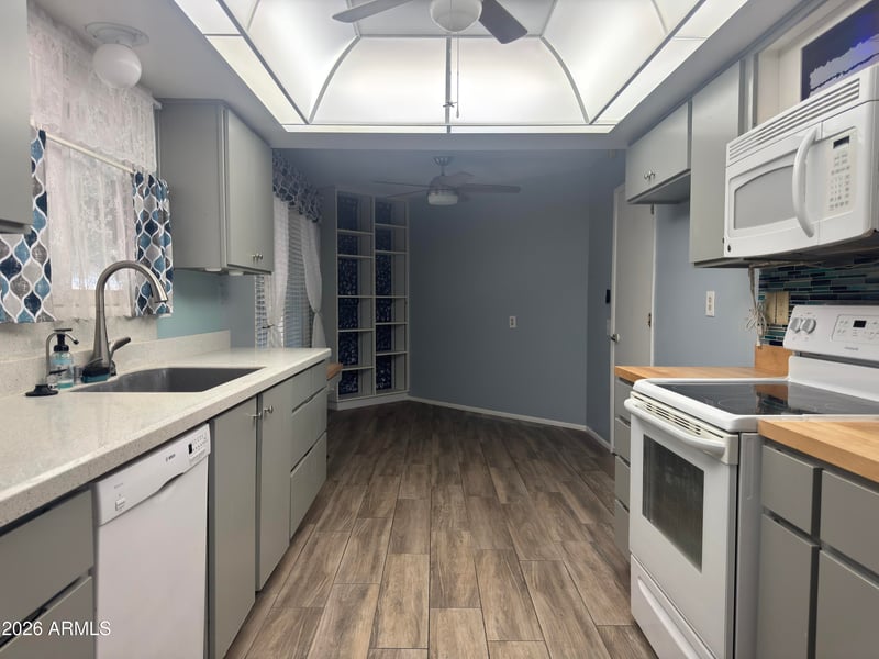 10362 W Loma Blanca Dr, Sun City, AZ 85351