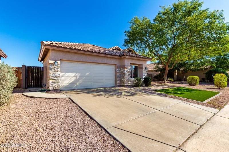 10365 Edgewood Ave, Mesa, AZ 85208